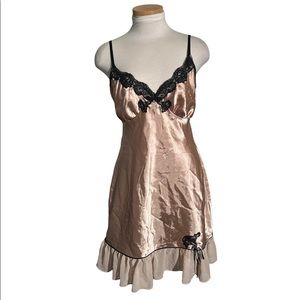 Delicates Vintage Gold and Black Lace Chemise Slip Dress  Size Medium